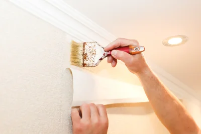 Pose de papier peint à Poix — revêtements muraux et toiles de verre